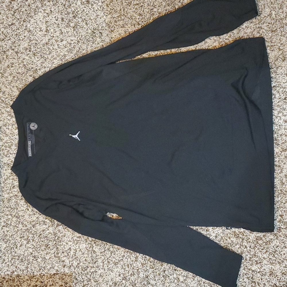 Jordan black large long sleeve performance shirt